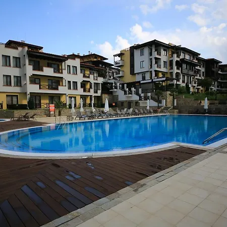 Saint Nicholas Aparthotel Chernomorets