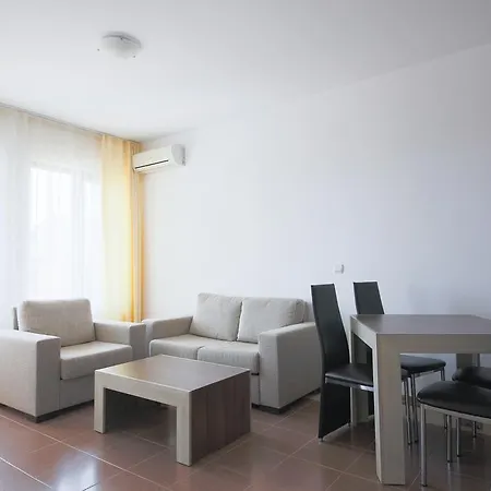 Aparthotel Saint Nicholas Chernomorets