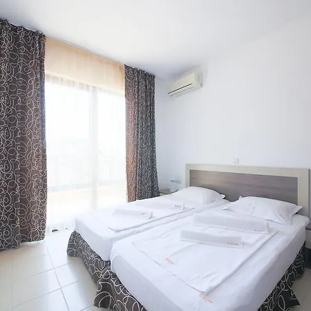 Saint Nicholas 4*