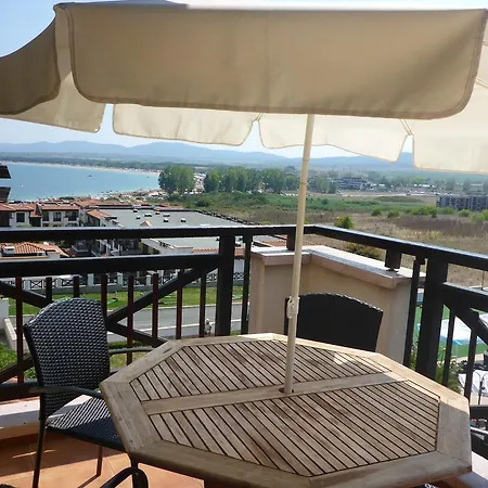 Saint Nicholas Aparthotel